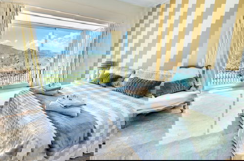 Foto 2 - Stunning Golf Villa With Pool and Stunning Views