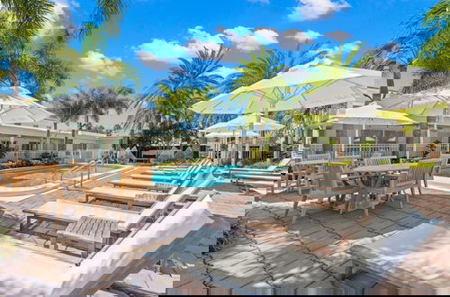 Foto 15 - Stunning 2BR Suite, Just Steps to the Beach