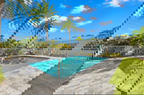 Foto 13 - Stunning 2BR Suite, Just Steps to the Beach