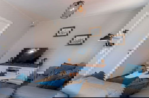 Foto 19 - Centrally Located Apartment With Sunny Terrace