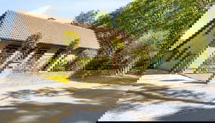 Foto 1 - Holiday Home in the Greenery of Limburg