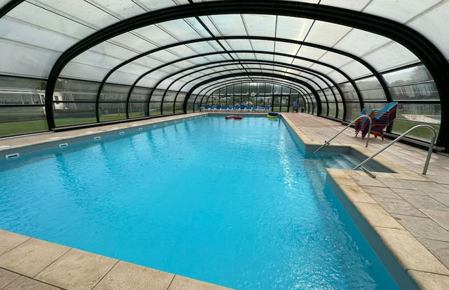 Holiday Home for Group With Sauna and Pool - Foto 18