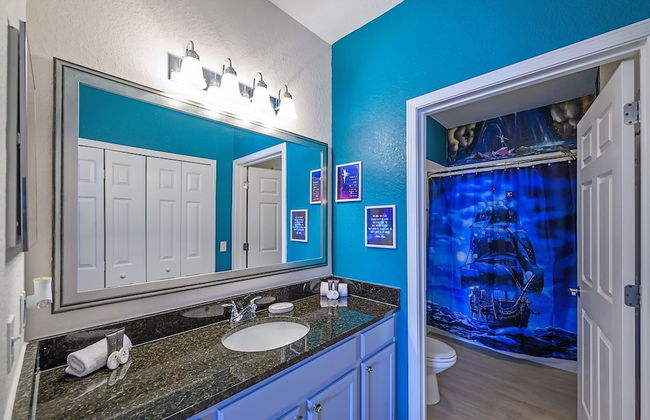 Upstay - Disney Themed Apartment w Luxury Patio - Photo 28