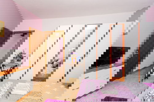 Foto 5 - Apartment Bay Of Dreams - Two-bedroom Apartment With Terrace and Sea View