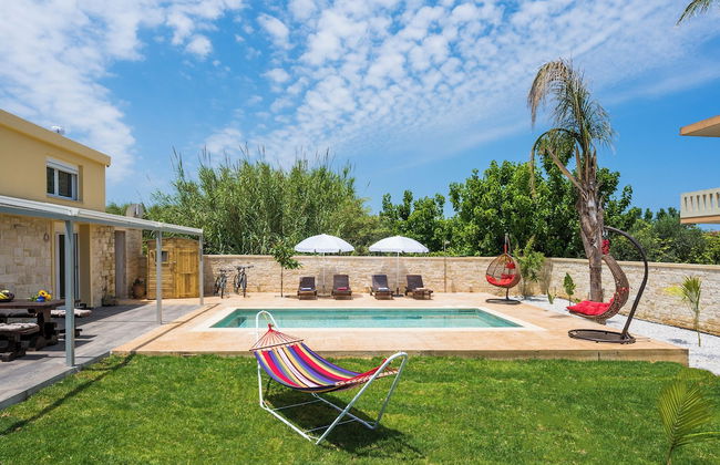 Garden Villa - Photo 1
