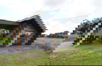 Foto 1 - Chalet With Shared Pool Near Giethoorn
