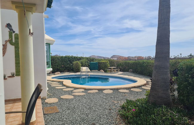 Les Cactus Remarkable 7 bed Villa - Private Pool - Foto 1