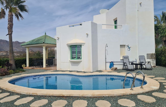 Les Cactus Remarkable 7 bed Villa - Private Pool - Foto 17