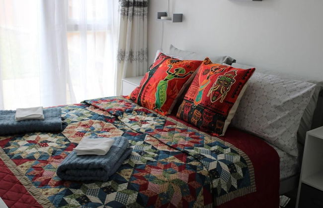 Apartment - Sleeps 4 - Garden - Parking - Foto 1