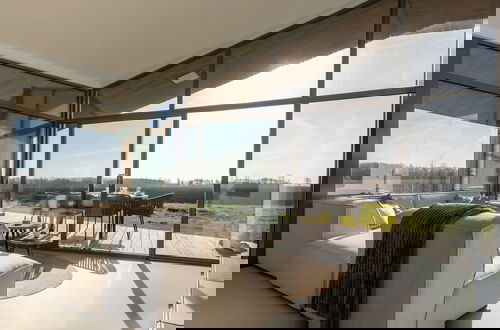 Foto 18 - Beautiful Holiday Home With Terrace