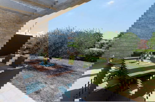 Foto 19 - Modern Villa With Pool, Covered Terrace and sea View