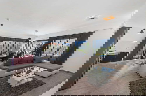 Foto 8 - Modern Villa With Pool, Covered Terrace and sea View
