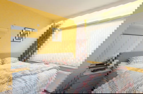 Foto 4 - Cozy Apartment in Central Location