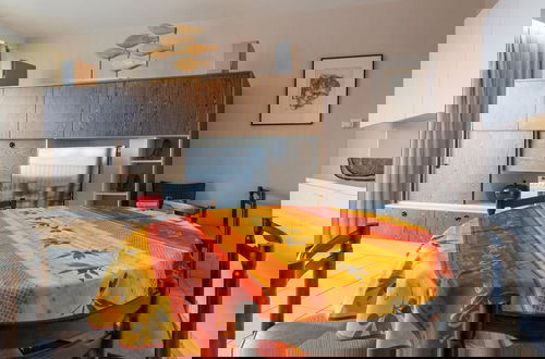 Foto 8 - Cozy Apartment in Central Location