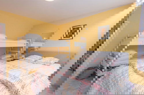 Foto 3 - Cozy Apartment in Central Location