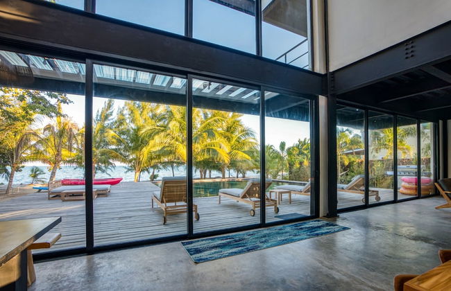 Balam Beach Villa - Modern 4bed Oceanfront w Pool - Foto 3