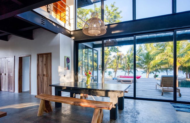 Balam Beach Villa - Modern 4bed Oceanfront w Pool - Foto 8