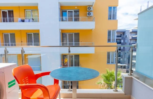 The Coastal Apartment - Photo 4