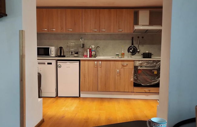 2 Bed Villa - Sleeps 7 - Private Garden - Parking - Foto 5