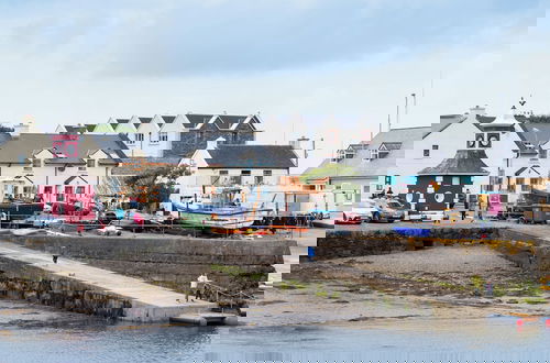 Foto 9 - Luxury 4 Bedroom Holiday Home Overlooking the sea on Valentia Island