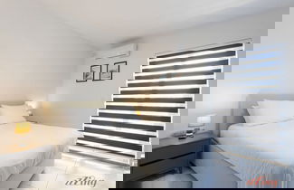Photo 3 - A Stunning Apartment With Spectacular sea Views