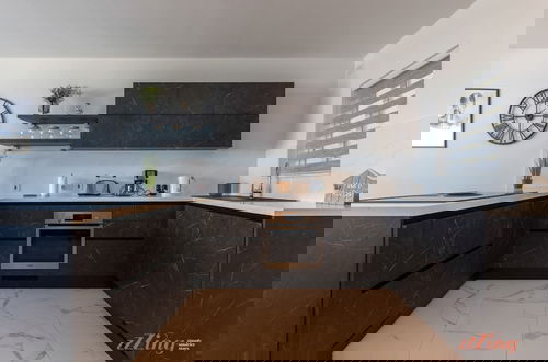 Photo 6 - A Stunning Apartment With Spectacular sea Views