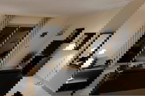Foto 7 - Apartmentsleeps4-golfclub-freeparking-bbq-pool-ac