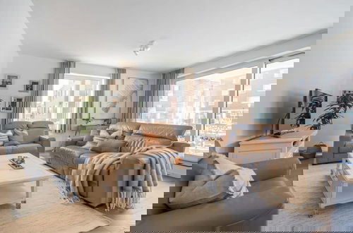 Foto 1 - A Luminous Apartment Near the Marina