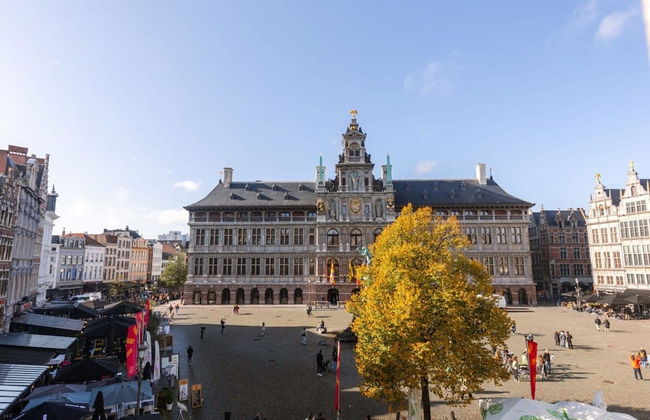 Stunning Apartment at the Grand Market of Antwerp - Photo 46