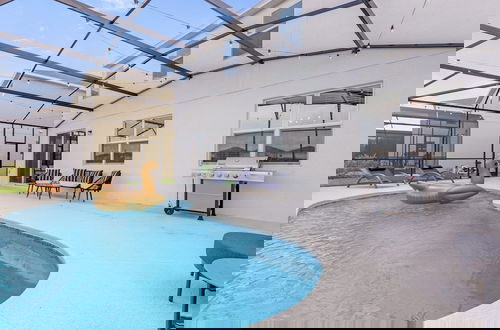 Photo 1 - Modern 8BR Family Home With Private Pool BBQ