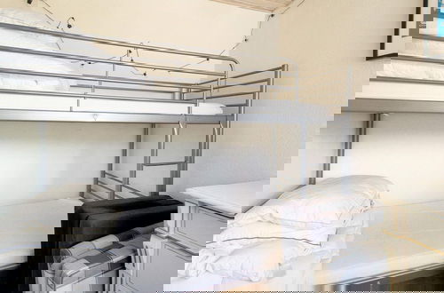 Foto 5 - Holiday Home With Terrace