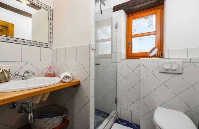 Beautiful Stone Villa in Tinjan With Swimming Pool - Foto 13