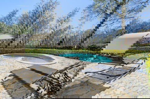 Foto 15 - Beautiful Stone Villa in Tinjan With Swimming Pool