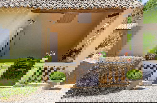 Foto 11 - Typica Holiday Home With Private Pool
