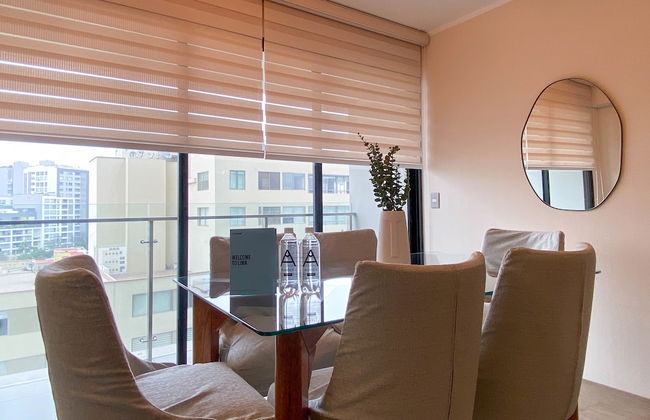 w Magnificent 3BR w Balcony in San Isidro - Photo 2