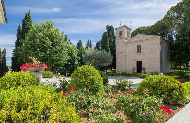 Splendid Villa in Macerata With Pool & Views - Foto 35