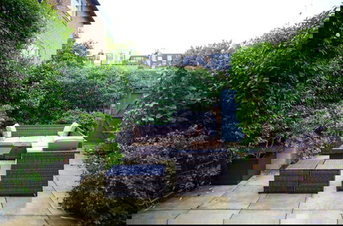 Foto 11 - The Latimer Wonder - Stunning 5bdr House With Garden