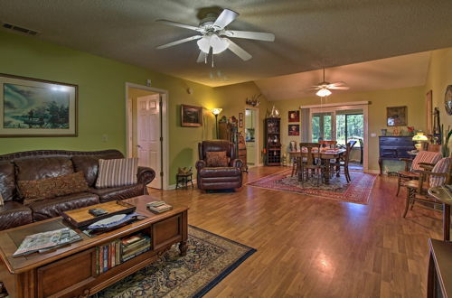 Photo 4 - Waterfront Midway Home W/sunroom & Large Yard