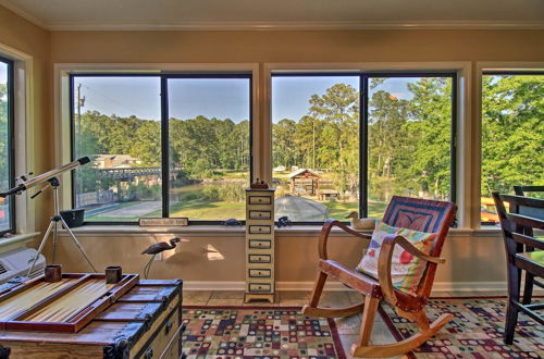 Photo 31 - Waterfront Midway Home W/sunroom & Large Yard