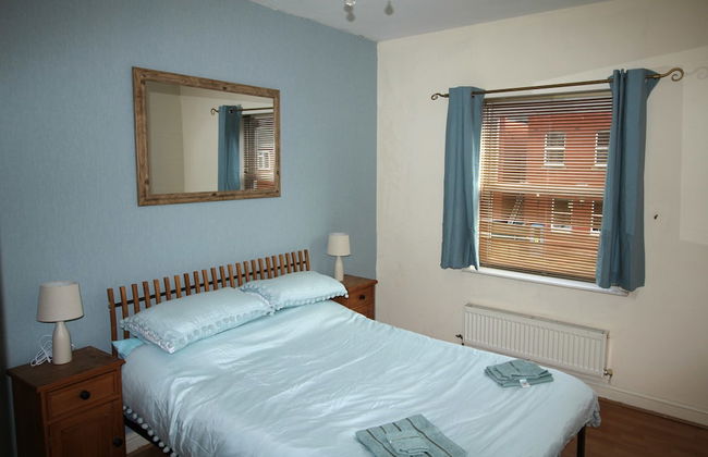 Doncaster Central Apartment Sleeps 5 Very Quiet - Photo 1