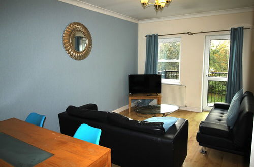 Photo 11 - Doncaster Central Apartment Sleeps 5 Very Quiet