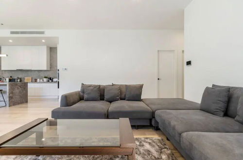 Photo 12 - Stunning 4-bedroom House in Quiet Malvern East