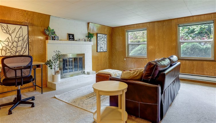 Foto 1 - Charming & Cozy Seattle Apartment w/ Fireplace