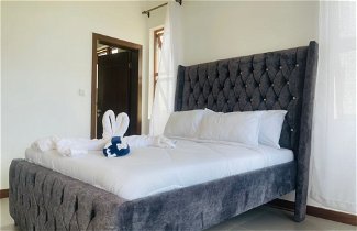 Photo 3 - Lux Suites Sultan Palace Apartments