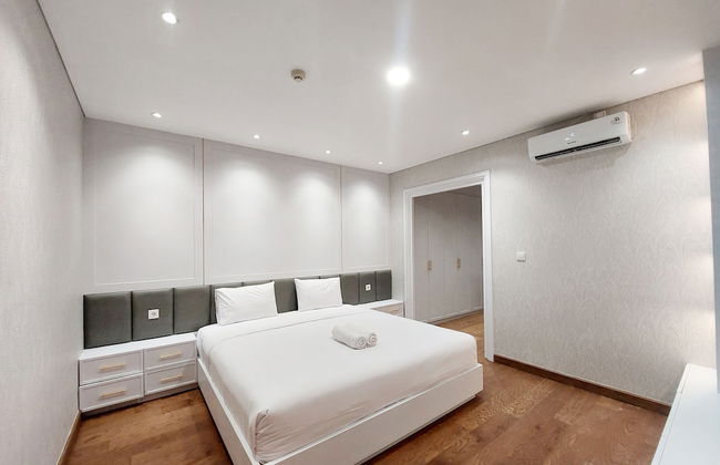 Brand New and Nice 2BR Apartment at The Reiz Condominium Medan By Travelio. - Foto 1