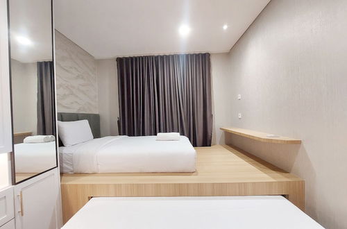 Foto 3 - Brand New and Nice 2BR Apartment at The Reiz Condominium Medan By Travelio.