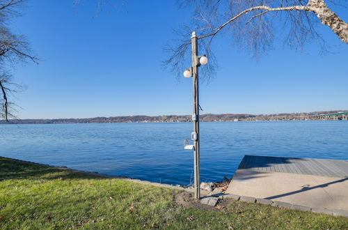 Photo 7 - Waterfront East Moline Home w/ Private Dock