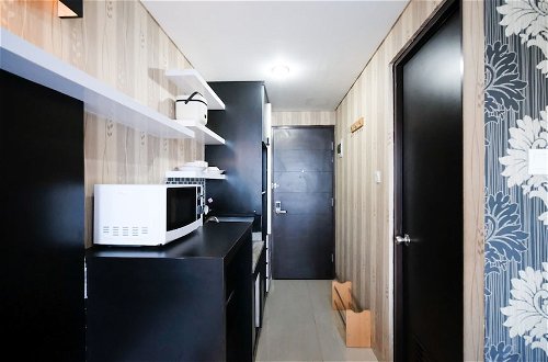 Photo 16 - Nice And Clean Studio No Kitchen At Tamansari Papilio Apartment