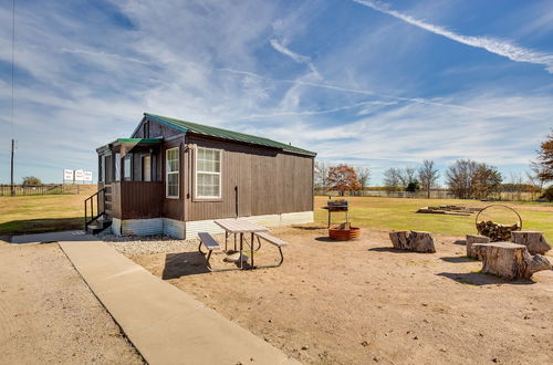 Photo 33 - Pet-friendly Kerens Studio w/ On-site Boat Ramp