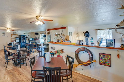 Photo 7 - Waterfront Cabin in Kerens w/ Community Dock